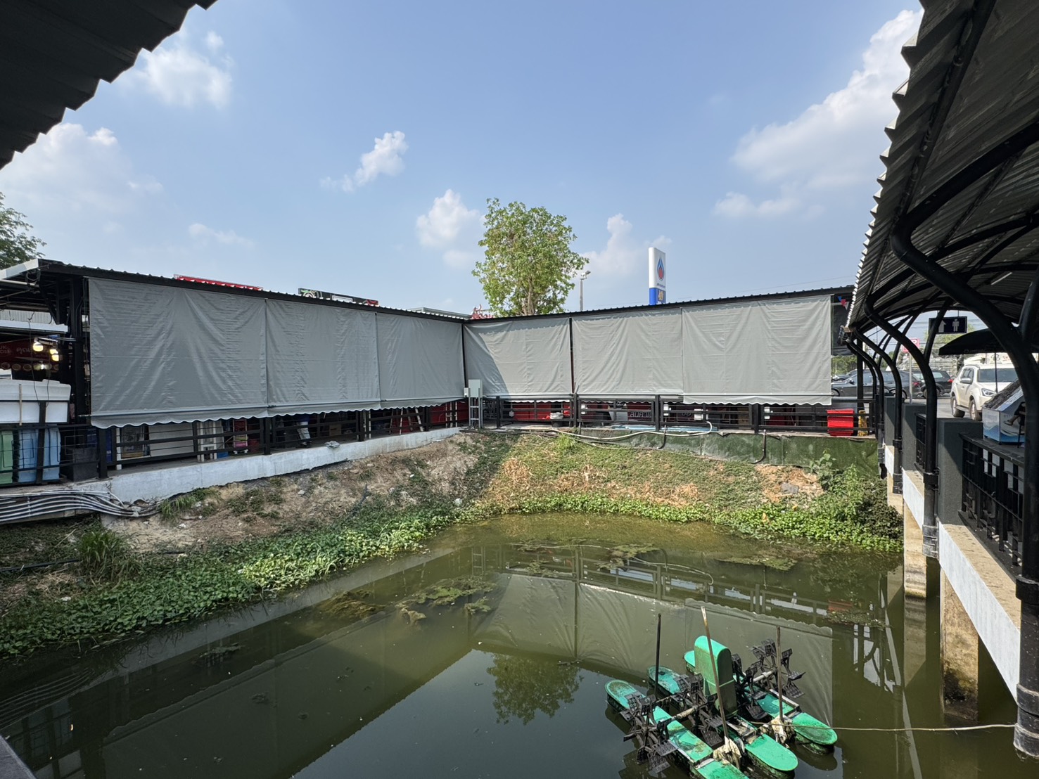 62 - https://ร้านผ้าใบราคาถูก.com | ร้าน ฐิติวัฒน์ จำหน่ายผ้าใบและรับติดตั้งผ้าใบชักรอก ผ้าใบชุดมือหมุนแขนยื่น เต็นท์ผ้าใบทุกชนิด ราคาถูก ติดตั้งฟรี!!