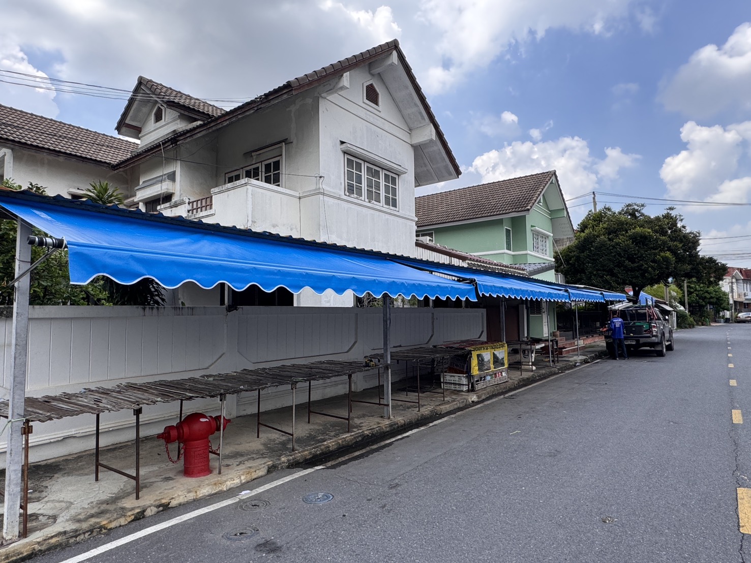 80 - https://ร้านผ้าใบราคาถูก.com | ร้าน ฐิติวัฒน์ จำหน่ายผ้าใบและรับติดตั้งผ้าใบชักรอก ผ้าใบชุดมือหมุนแขนยื่น เต็นท์ผ้าใบทุกชนิด ราคาถูก ติดตั้งฟรี!!