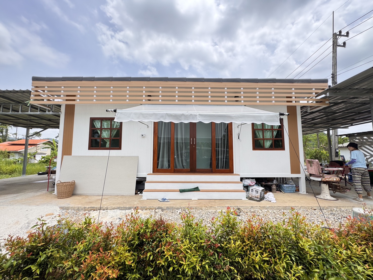 83 - https://ร้านผ้าใบราคาถูก.com | ร้าน ฐิติวัฒน์ จำหน่ายผ้าใบและรับติดตั้งผ้าใบชักรอก ผ้าใบชุดมือหมุนแขนยื่น เต็นท์ผ้าใบทุกชนิด ราคาถูก ติดตั้งฟรี!!
